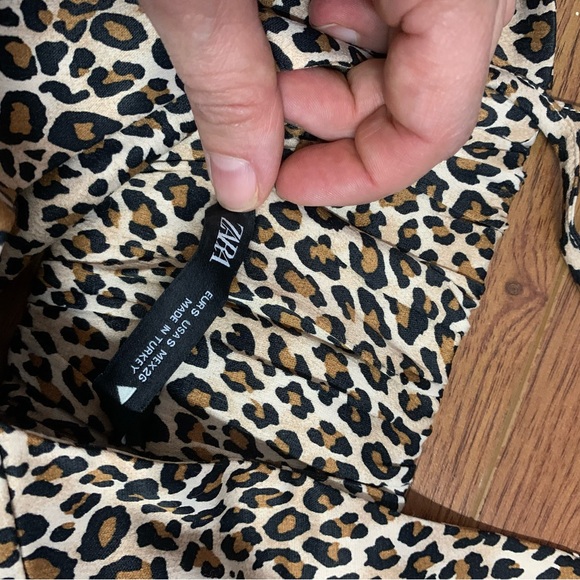 Leopard Print bustier cropped tank - Picture 2 of 5